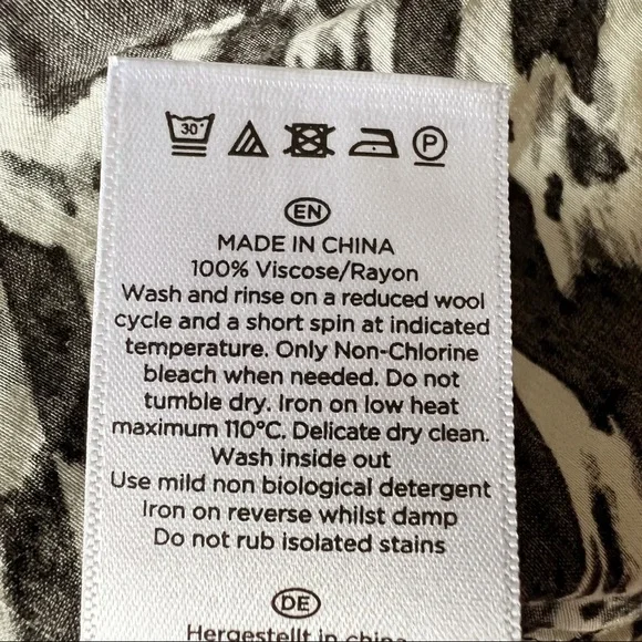 Hobbs Floretta Houndstooth Check Blouse | US 6 - Picture 10 of 10